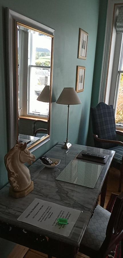Kirkview House Bed and Breakfast Moffat Eksteriør billede